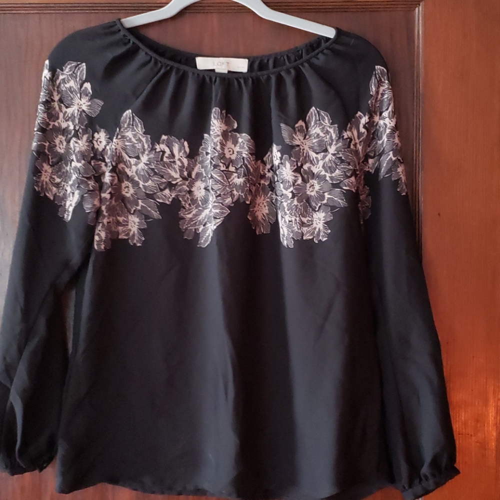 Loft petite pull over blouse